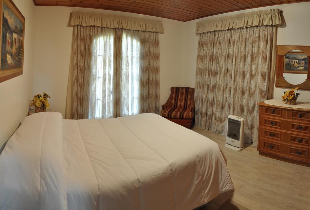 Hotel Vila Regina Campos do Jordão エクステリア 写真