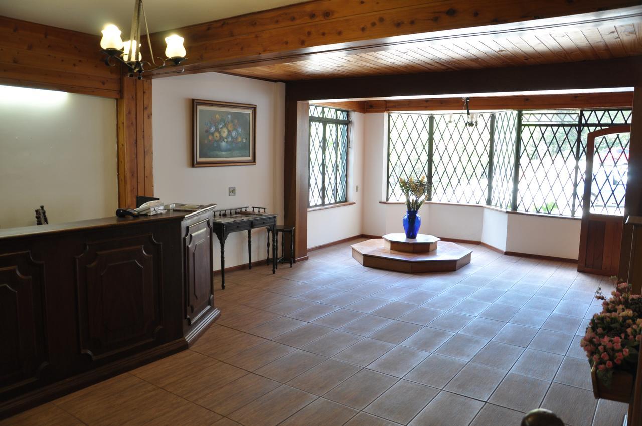 Hotel Vila Regina Campos do Jordão エクステリア 写真
