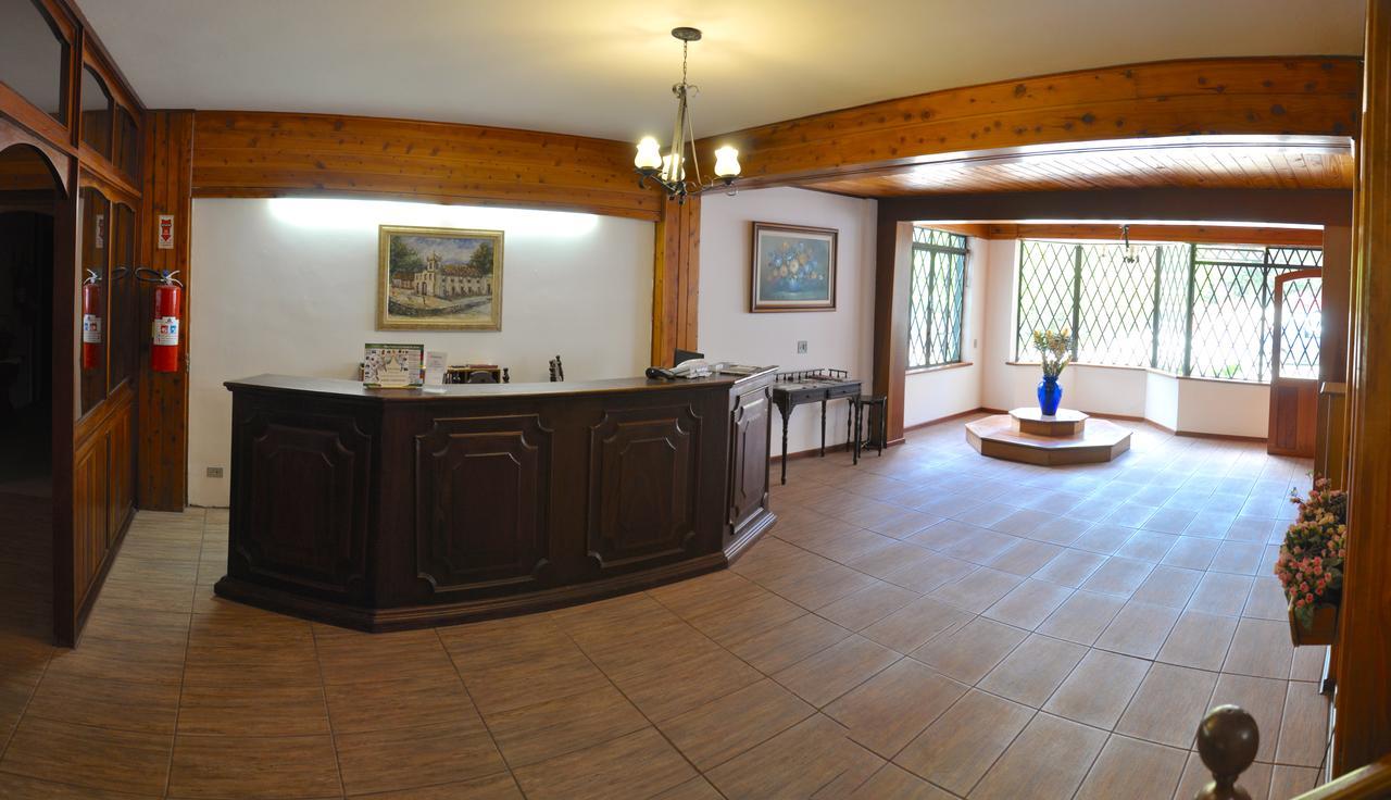 Hotel Vila Regina Campos do Jordão エクステリア 写真